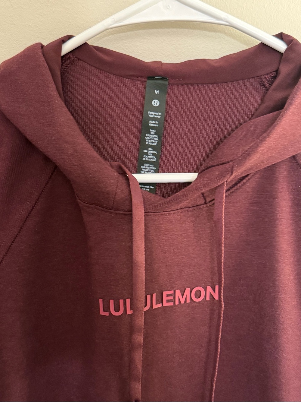 Lululemon Men’s City Sweat Pullover Hoodie in “Cassis” Size Medium VGUC - Picture 2 of 7